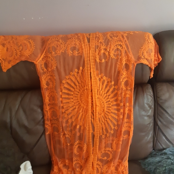 Kimono - Picture 1 of 4